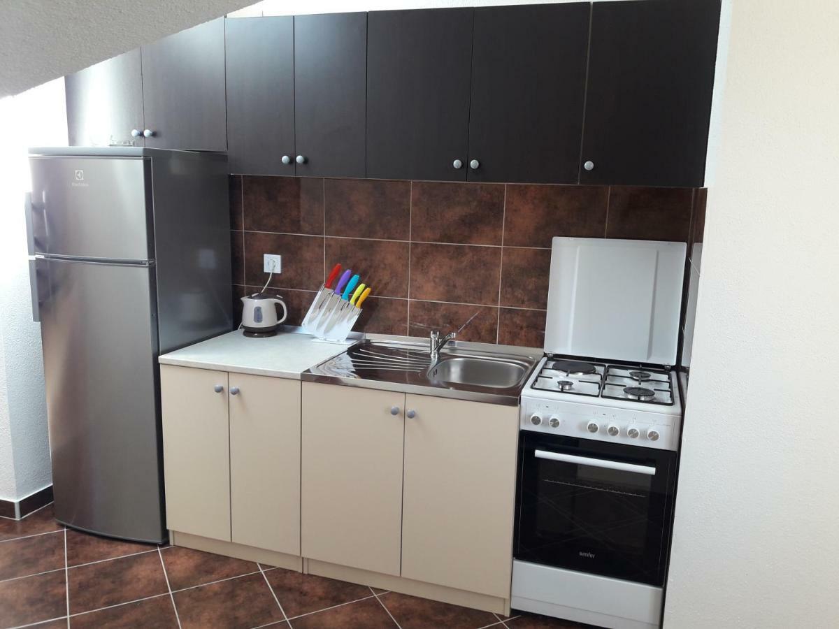 Apartmani Timon 波尔 外观 照片